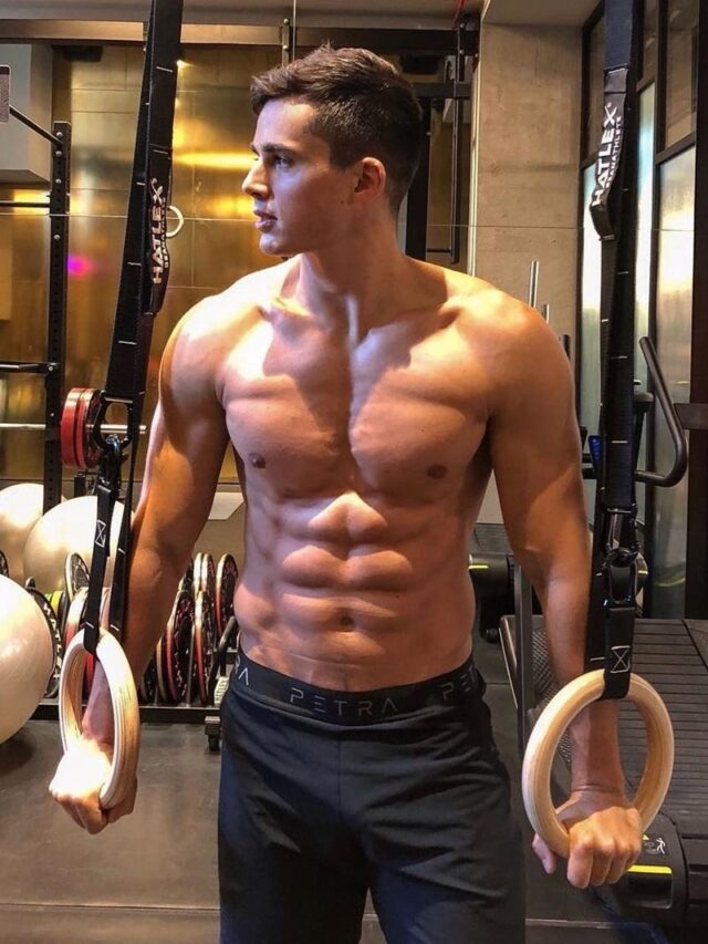 Pietro Boselli desnudo :O